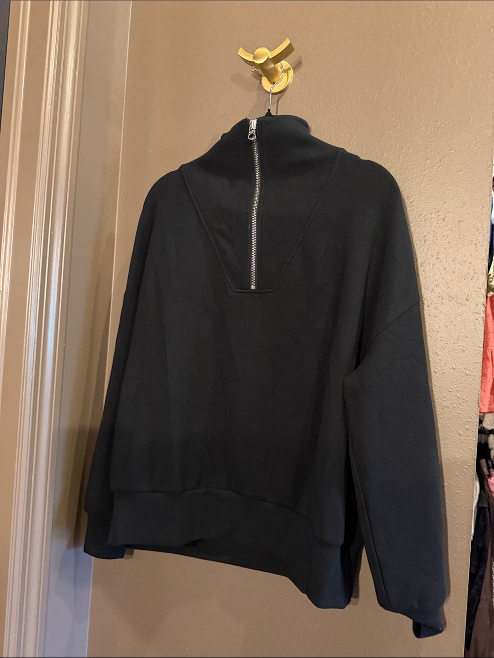 Varley Hawley Half-Zip Sweatshirt - Picture 3 of 9